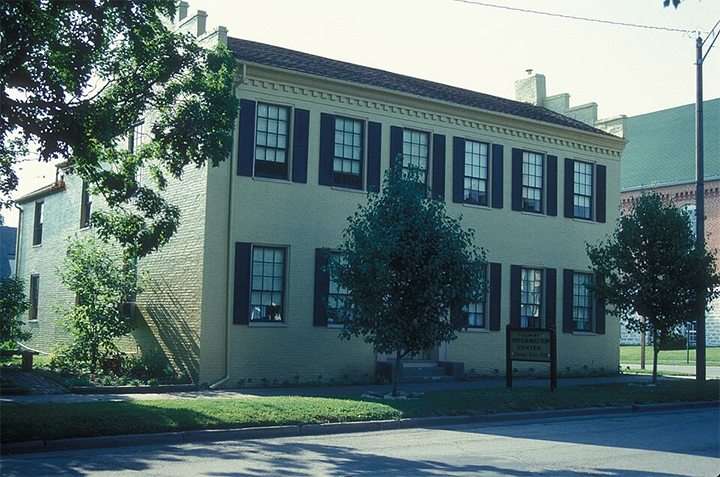Gardner House Museum
